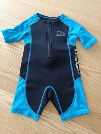 Combinaison d'eau taille 4 ans