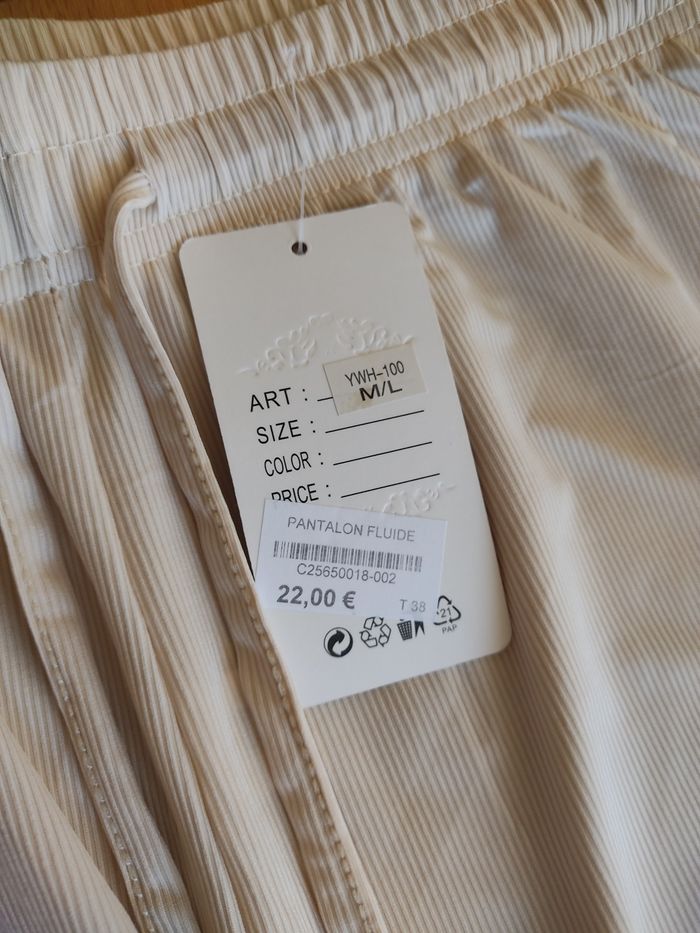 Vêtements femme - photo numéro 3