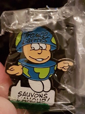 Pin's sauvons l amour France libertés
