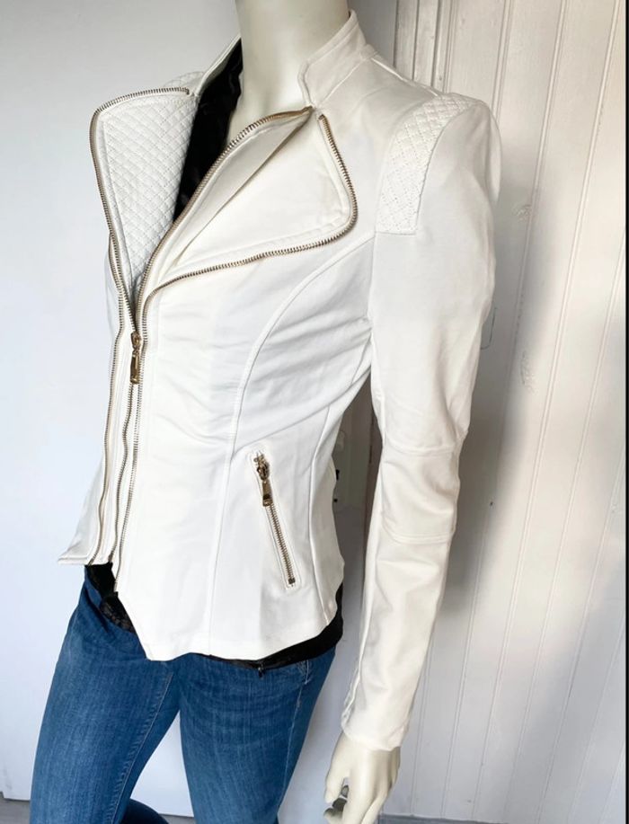 Veste style perfecto – Blanc cassé – Détails dorés – Taille 38/M – Excellent état - photo numéro 7