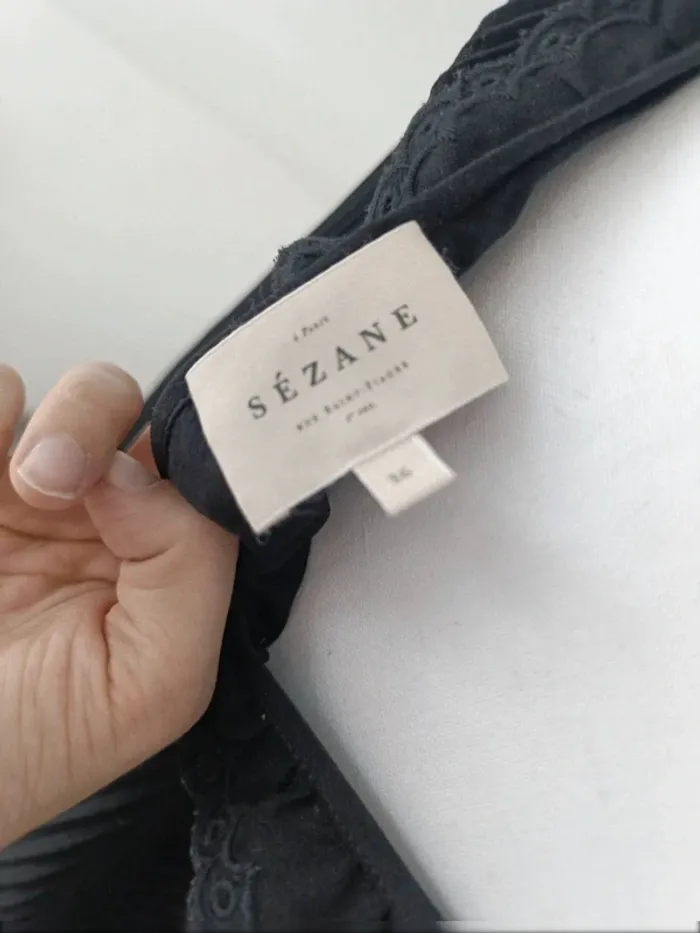 Blouse noire plissée sezane Taille 36 - photo numéro 5