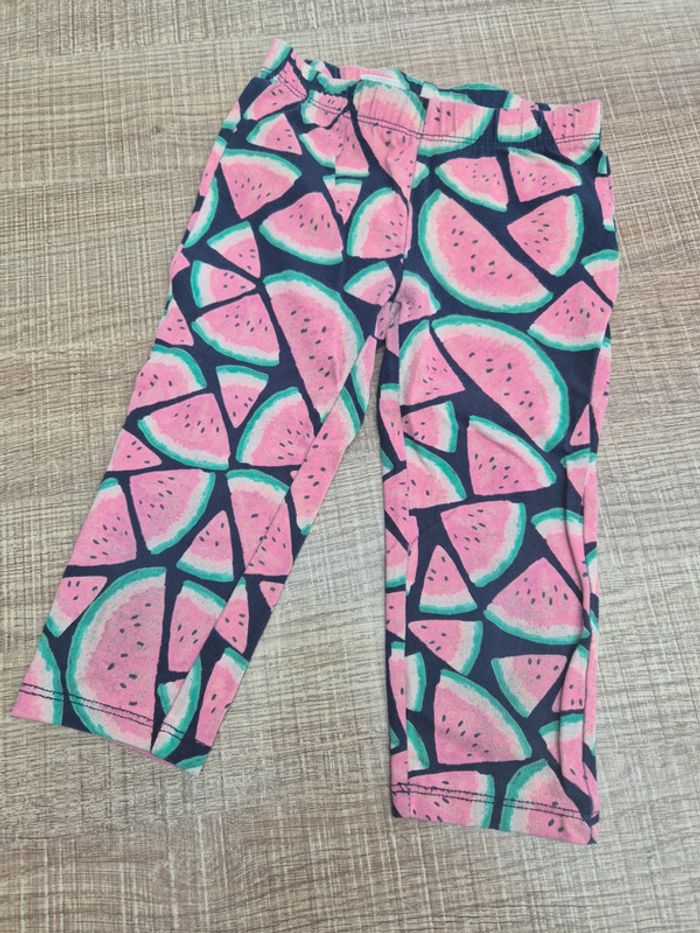 Lot leggings courts 5 ans en très bon état - photo numéro 2