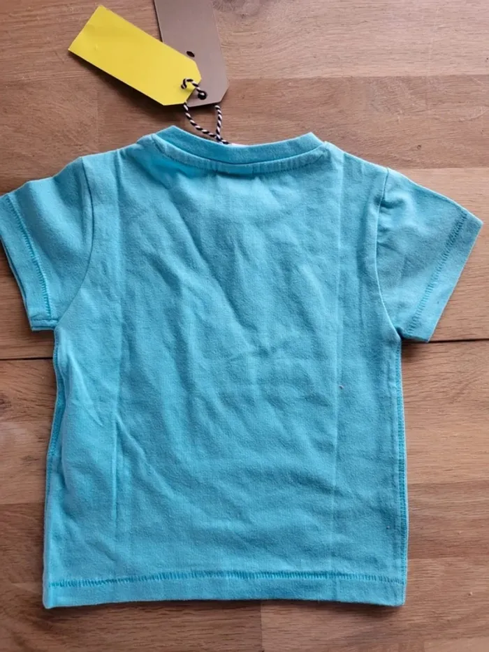 T-shirt 3/6 mois 3 pommes neuf - photo numéro 2