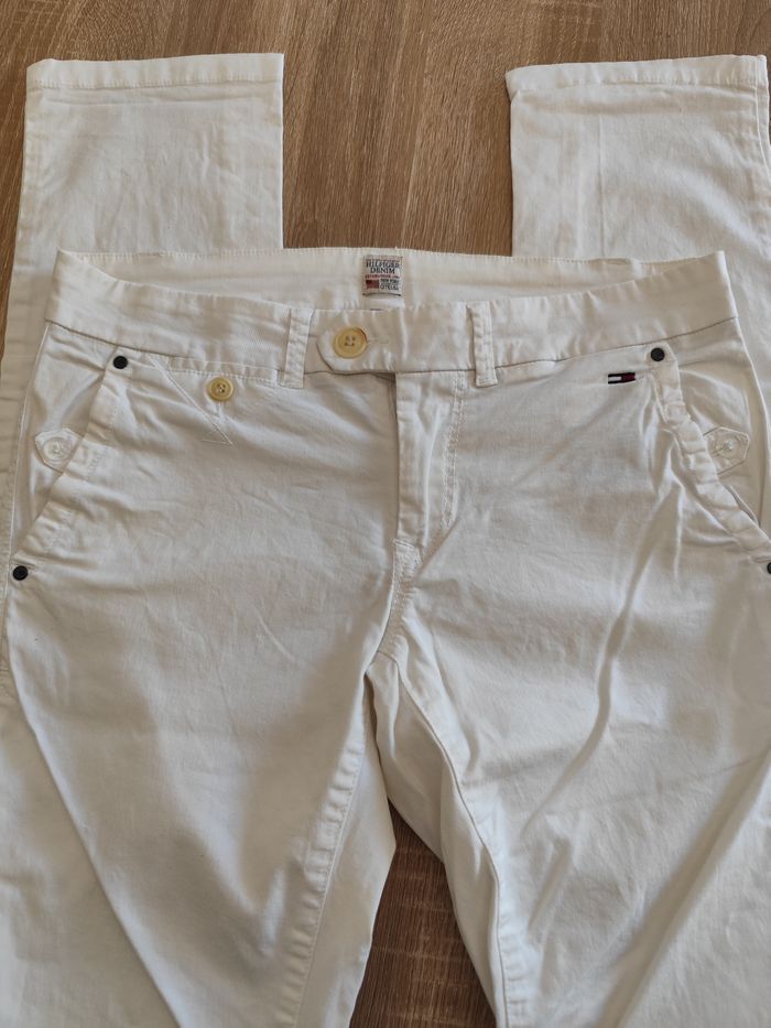 Pantalon blanc tommy Hilfiger t36 - photo numéro 4