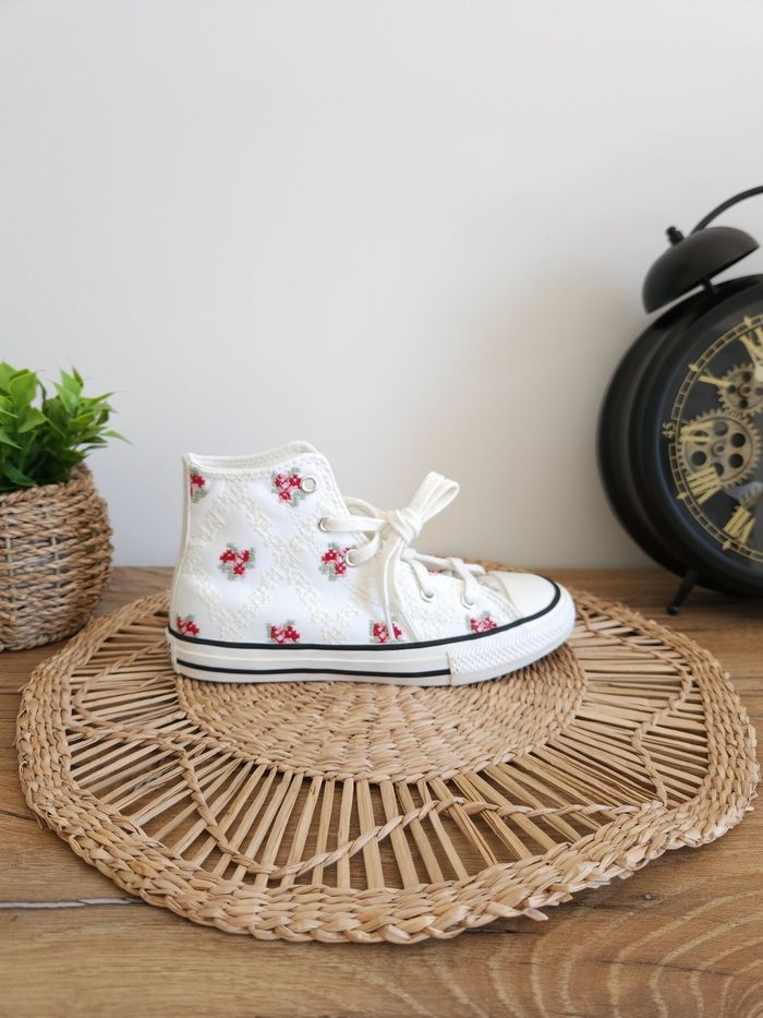 Baskets montantes à imprimé floral Converse Pointure 33 - photo numéro 3