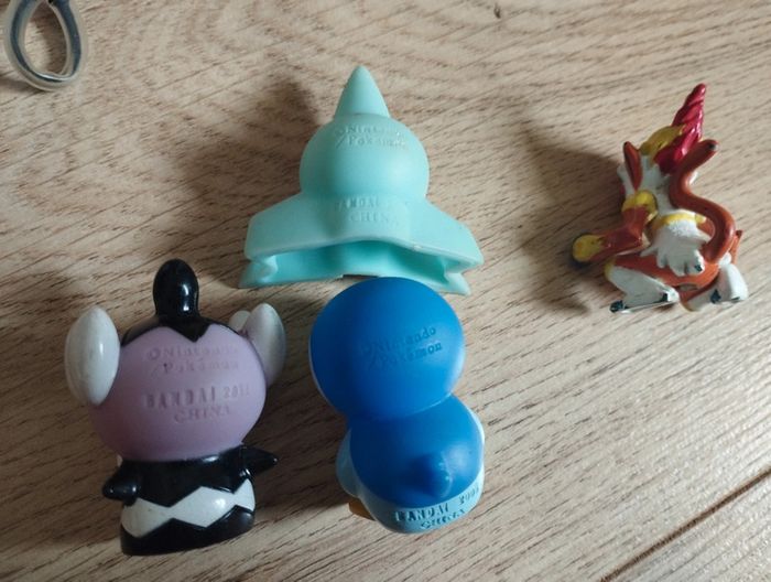 Lot pokémon Bandai et tomy Nintendo officiel - photo numéro 8