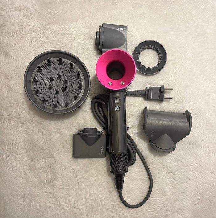 Sèche cheveux Dyson HD08