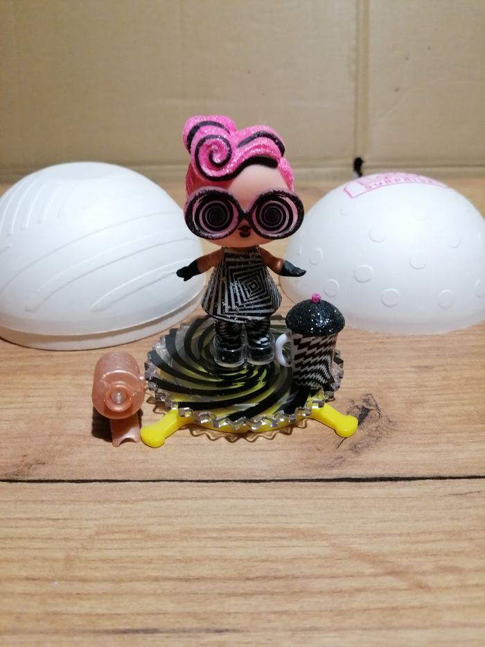 Poupée LOL Light Glitter - photo numéro 2