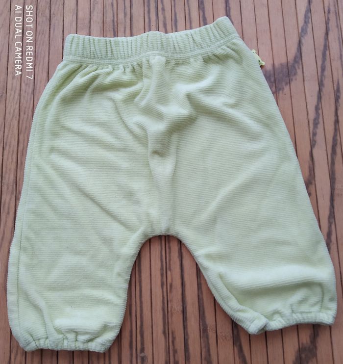 Kitchoun Kiabi pantalon sarouel vert velours 6 mois