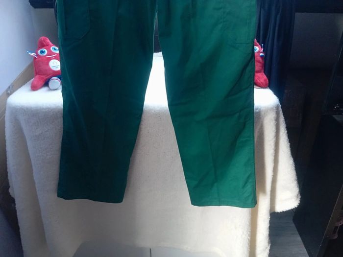 Pantalon de travail vert Multipoches Neuf Taille élastique 38-40 cm - photo numéro 9