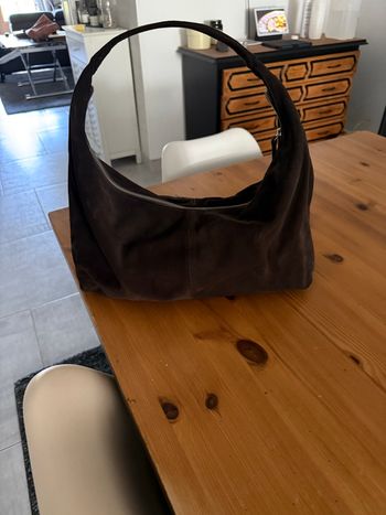 Sac en daim  marron marque Zara