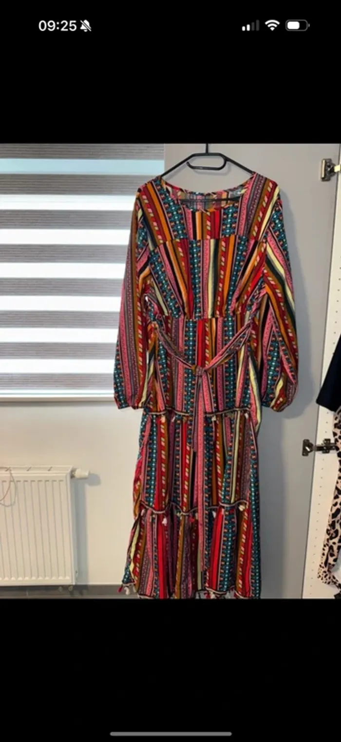 Magnifique robe taille 1 xl multicolor fluide