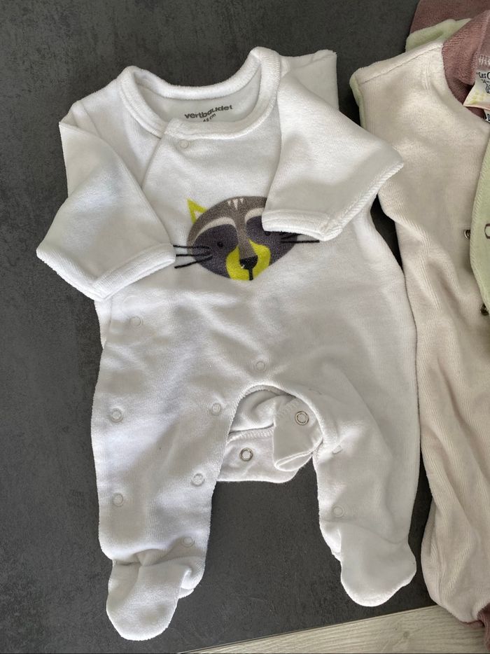 3 pyjamas taille naissance - photo numéro 2