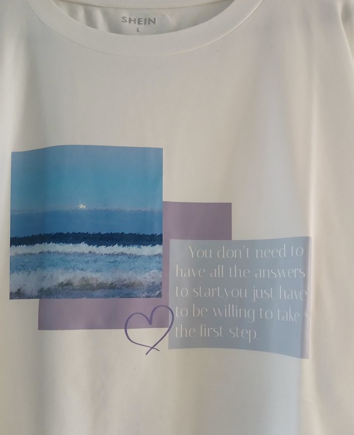 T shirt Shein
L - photo numéro 2