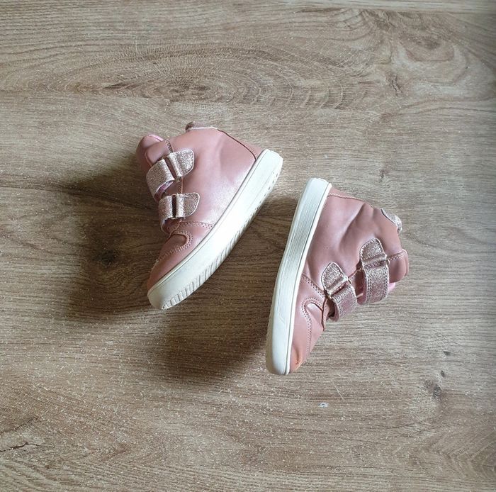 🩷 Baskets a scratchs pointure 25 Besson #emyfleury_pointure25fille - photo numéro 5