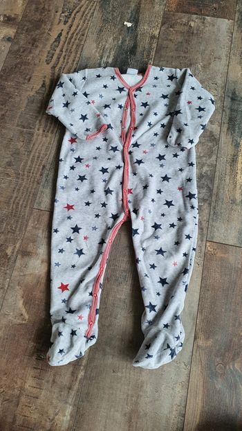 Pyjamas petit bateau 24 mois en très bon état