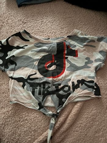 T-shirt Tiktok 4 ans