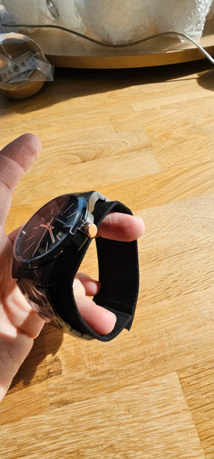 Montre Lotus neuve - photo numéro 3