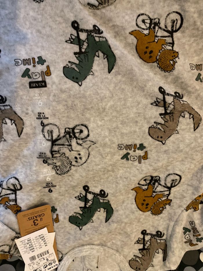 Pyjama dinosaure 9 mois - photo numéro 3