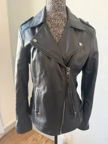 Perfecto femme noir Rehard Italy – Taille 42IT / 38-40FR