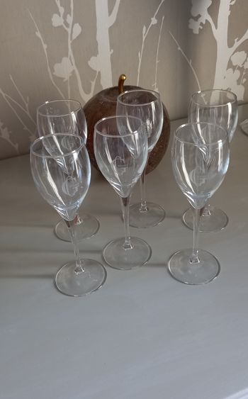 6 flûtes à champagne