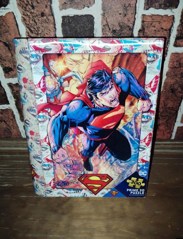 Coffret livre métal avec puzzle Superman 3D 300 pièces