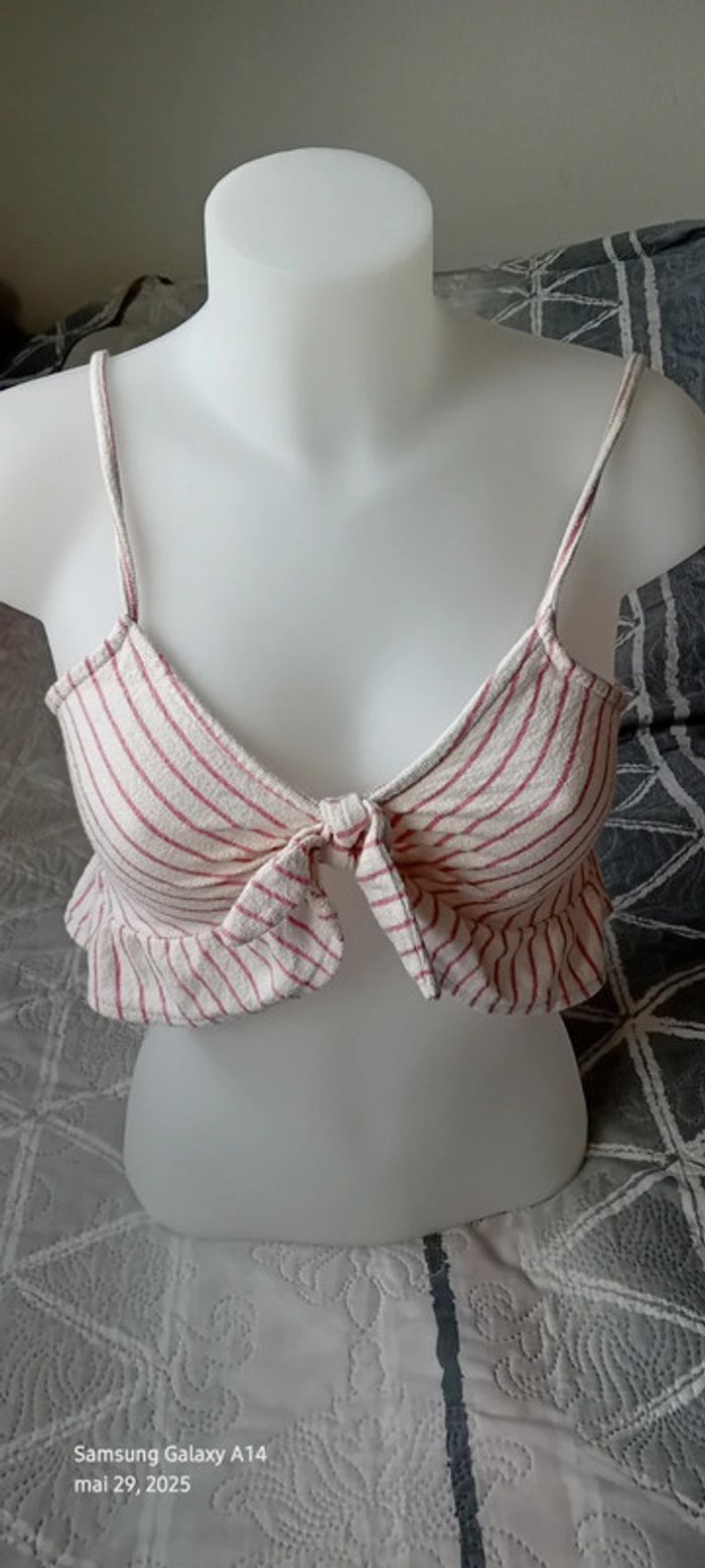 Brassière fines bretelles avec noeud à rayures roses femme S pull & bear