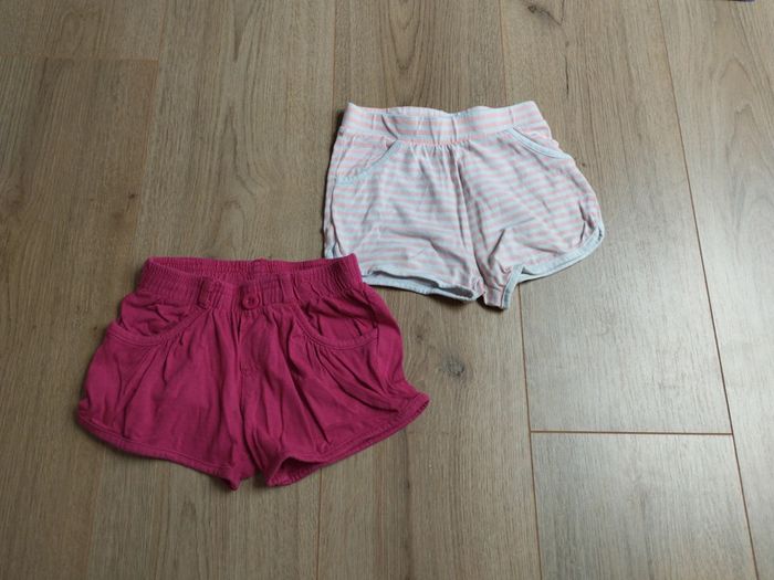 Lot 2 shorts fille 3 ans