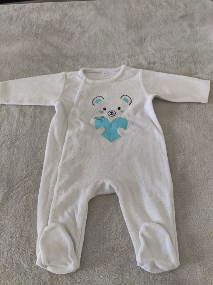 Pyjama ou dors bien blanc
