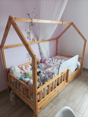 Lit cabane enfant en bois