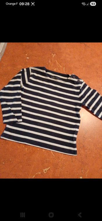 T.shirt taille 24 mois