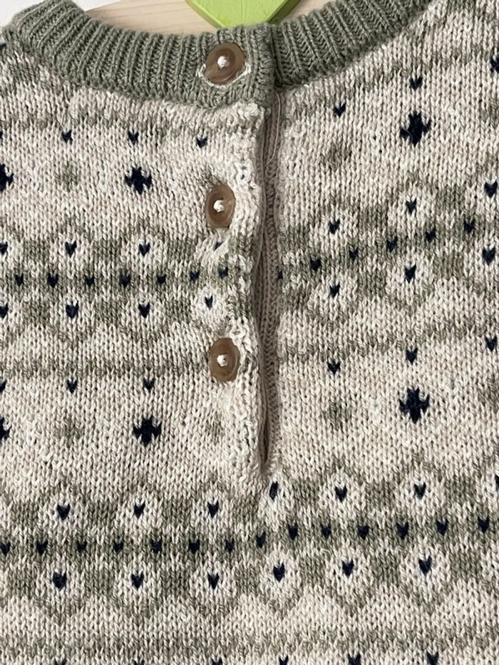 Magnifique pull jacquard tons verts pour bébé quasi neuf boutchou taille 6 mois de chez Monoprix - photo numéro 3