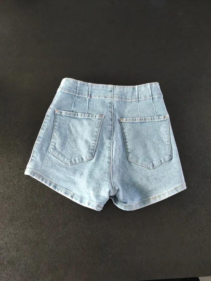 Short - photo numéro 2
