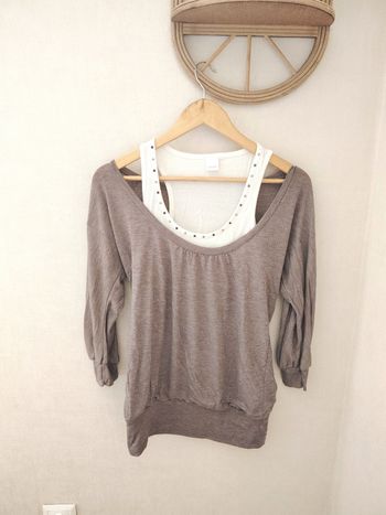 Haut t-shirt débardeur 2 en 1 
Débardeur incorporé au t-shirt  manches 3/4