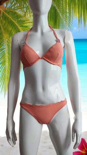 Maillot de bain 2 pièces Etam (me contacter avant achat pour dispo)