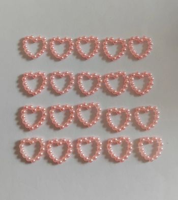 Lot de 20 petits cœurs rose en perle (Loisirs créatifs)