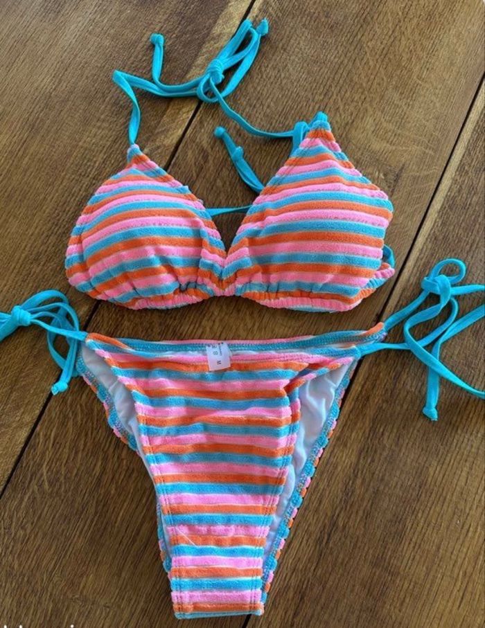 Maillot de bain bikini rayé coloré — Taille M - photo numéro 3