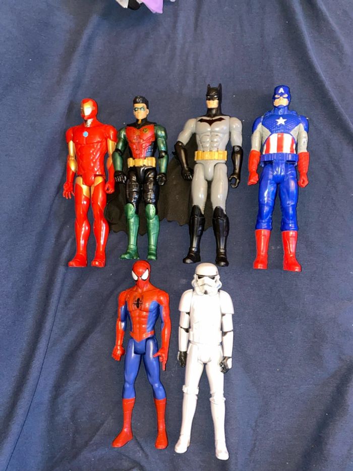 Lot figurines Héros