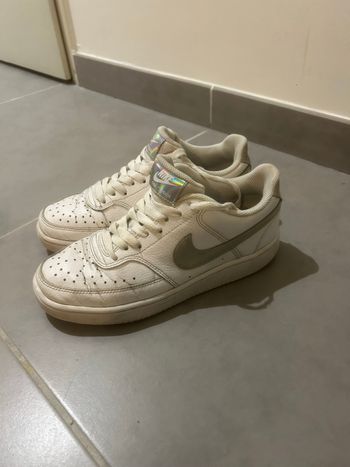 Baskets Nike femme pointure 37,5