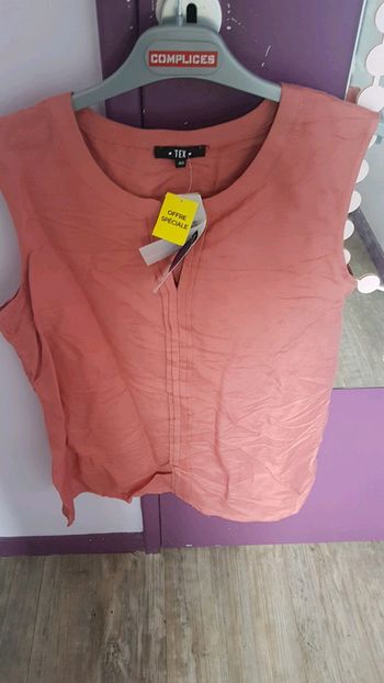 Blouse manche courte  neuf