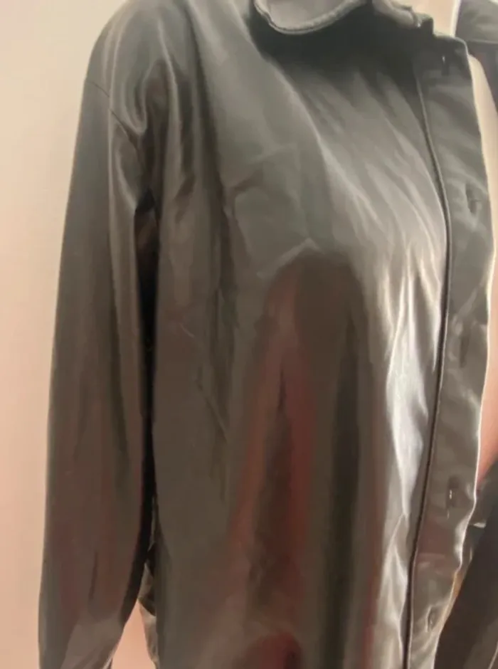 Chemise Simili cuir Zara taille S - photo numéro 4