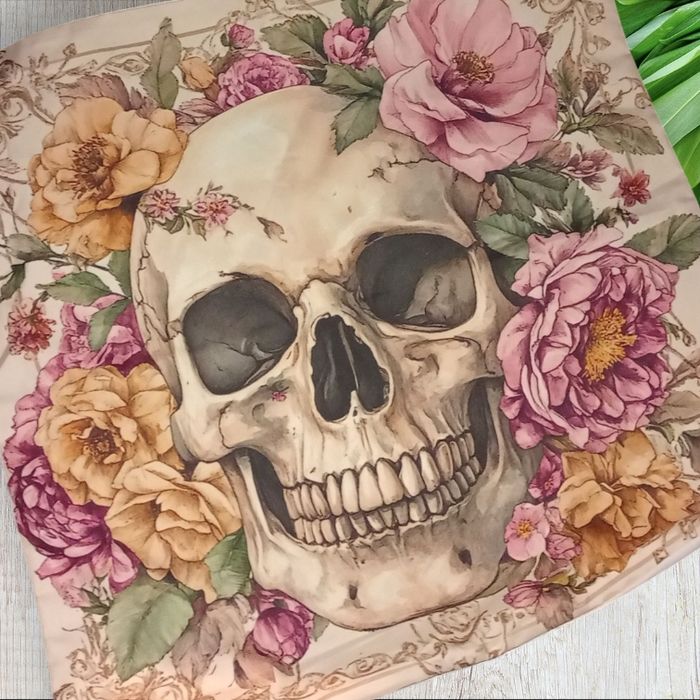Housse de coussin  tête de mort gothique - photo numéro 2