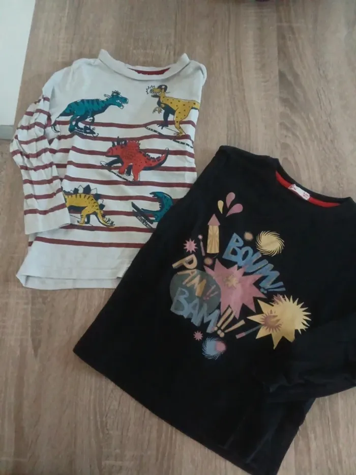 🌹2 tee shirt manche longue du pareil au même 5 ans 🌹