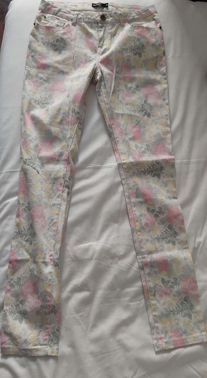Jean blanc ecru fleurs femme - photo numéro 2