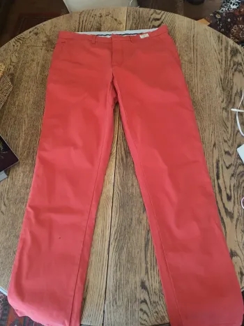 Pantalon homme rouge Tommy Hilfiger W34L32