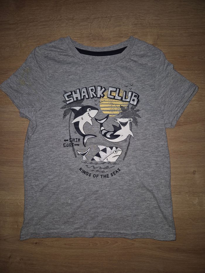 Tee-shirts et chemise 6 ans - photo numéro 4