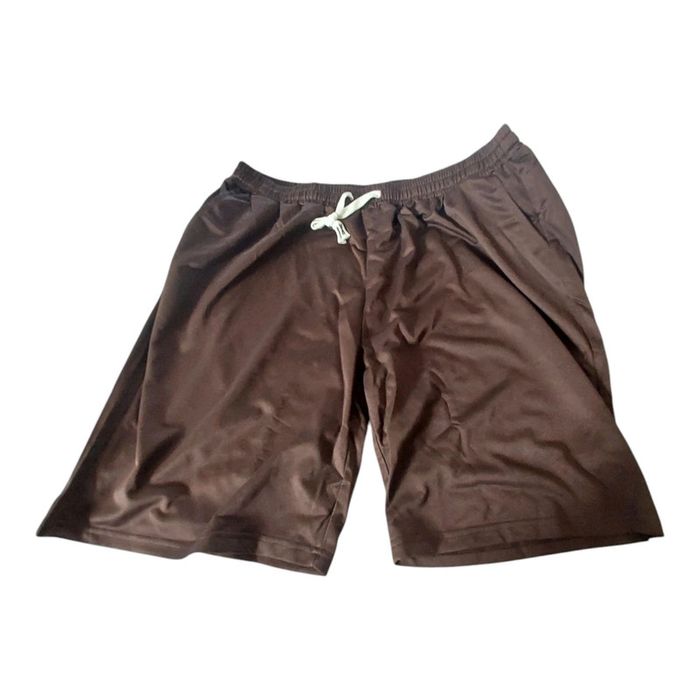 Short marron taille 5xl