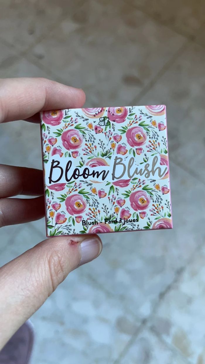 Bloom blush