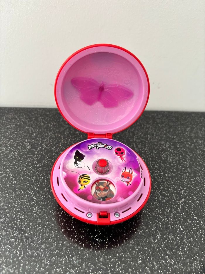 Bandai - Téléphone magique Miraculous Ladybug - photo numéro 1