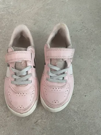 Baskets filles